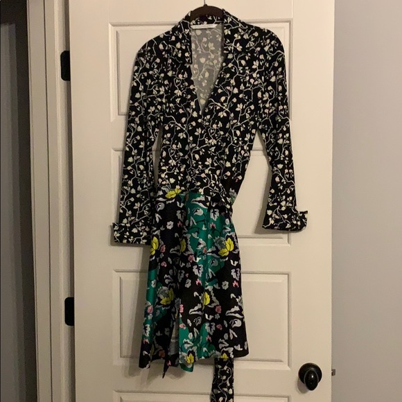 DVF Jewel wrap dress w/pockets - Picture 3 of 6